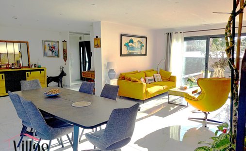 Villa a Saint-Cyprien, Occitania, Francia 1