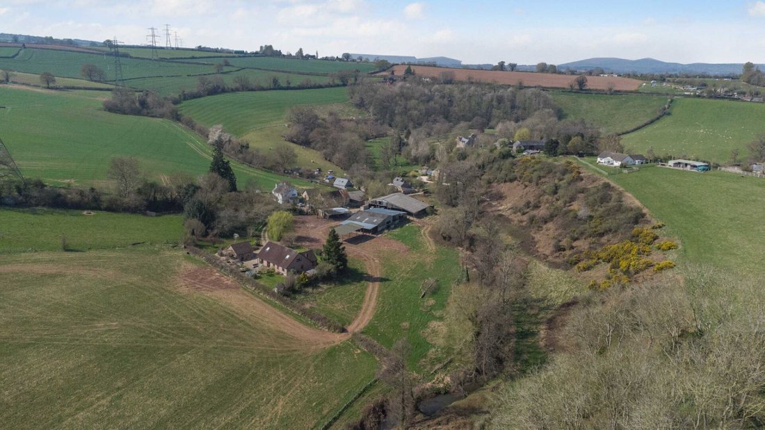 Bungalow in Llangarron, England 1 - 17316150
