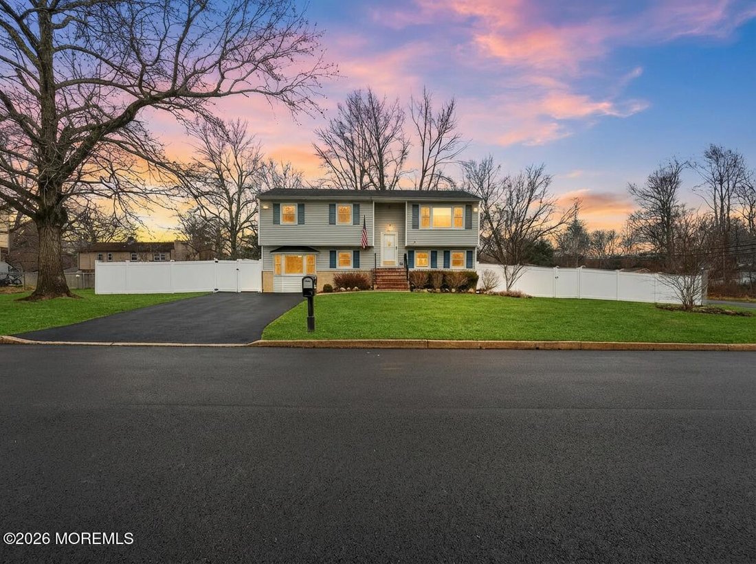 House in Lakewood Township, New Jersey, United States 2 - 17310552