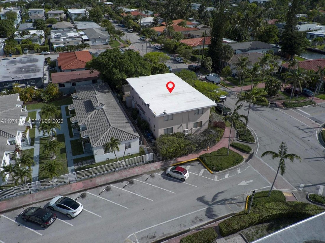 Miami Beach, Florida, United States 4 - 17322078