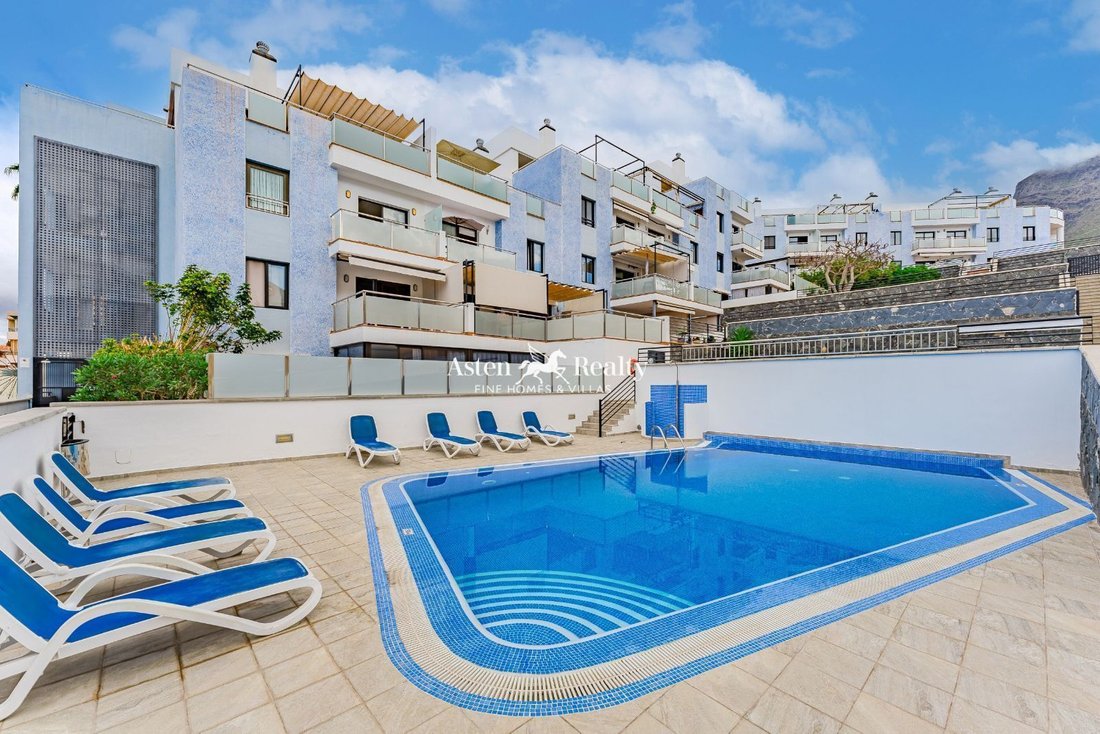 Apartment in Costa Adeje, Adeje, Canary Islands 2 - 17317864