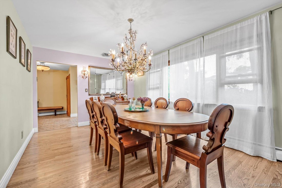 House in Valley Stream, New York, United States 5 - 17321002