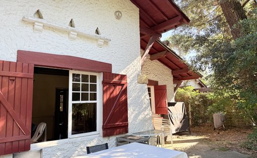 House in Cazaux, La Teste-de-Buch, France 1
