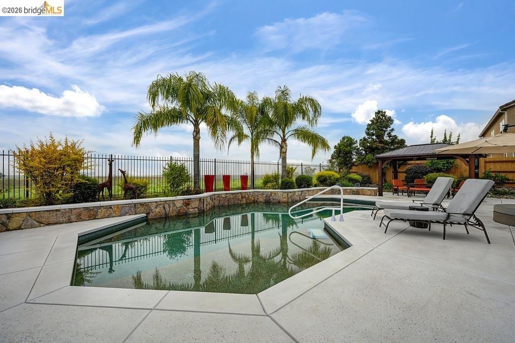 House in Mather, California, United States 1 - 17310867