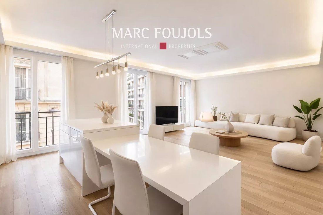 Apartment in Muette Nord, Paris 16e Arrondissement, Paris 1 - 13647065