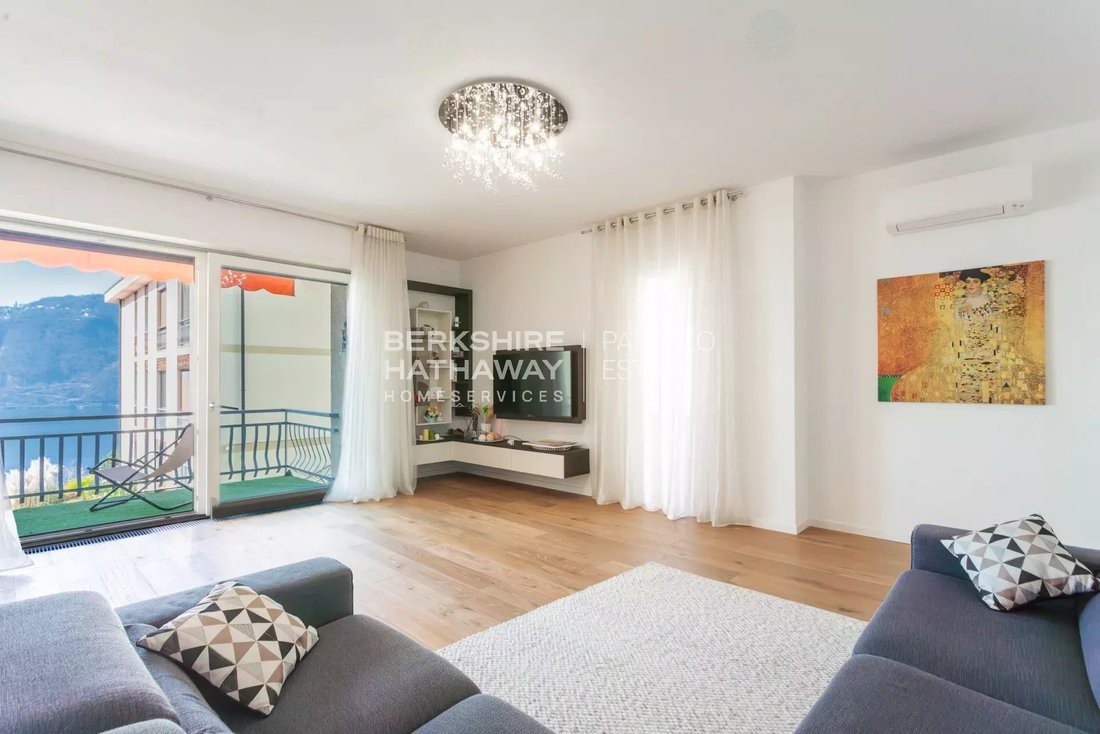 Apartment in Campione d'Italia, Lombardy, Italy 3 - 17313570
