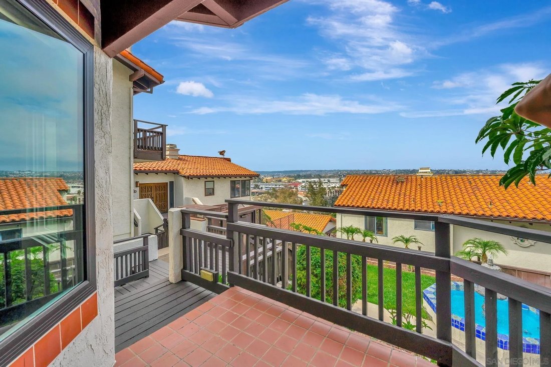 Condo in San Diego, California, United States 4 - 17314022