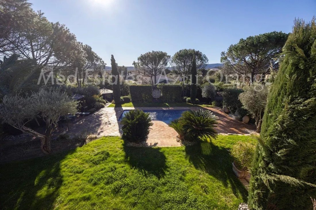 Villa in Grimaud, Provence-Alpes-Côte d'Azur, France 3 - 17310576