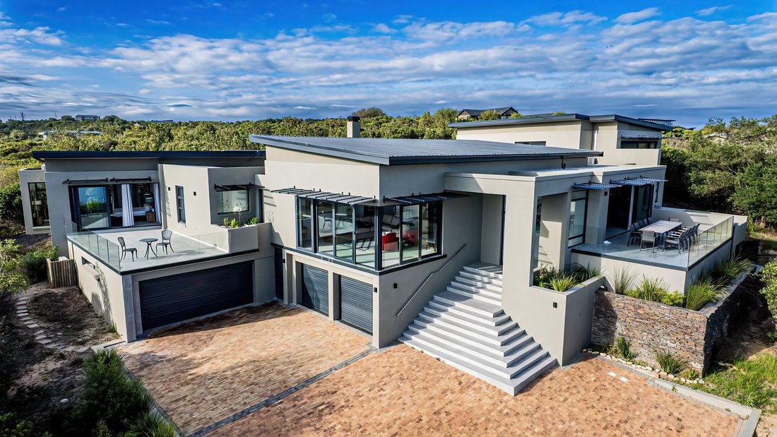 House in Pezula Private Estate, Western Cape, South Africa 2 - 17311624