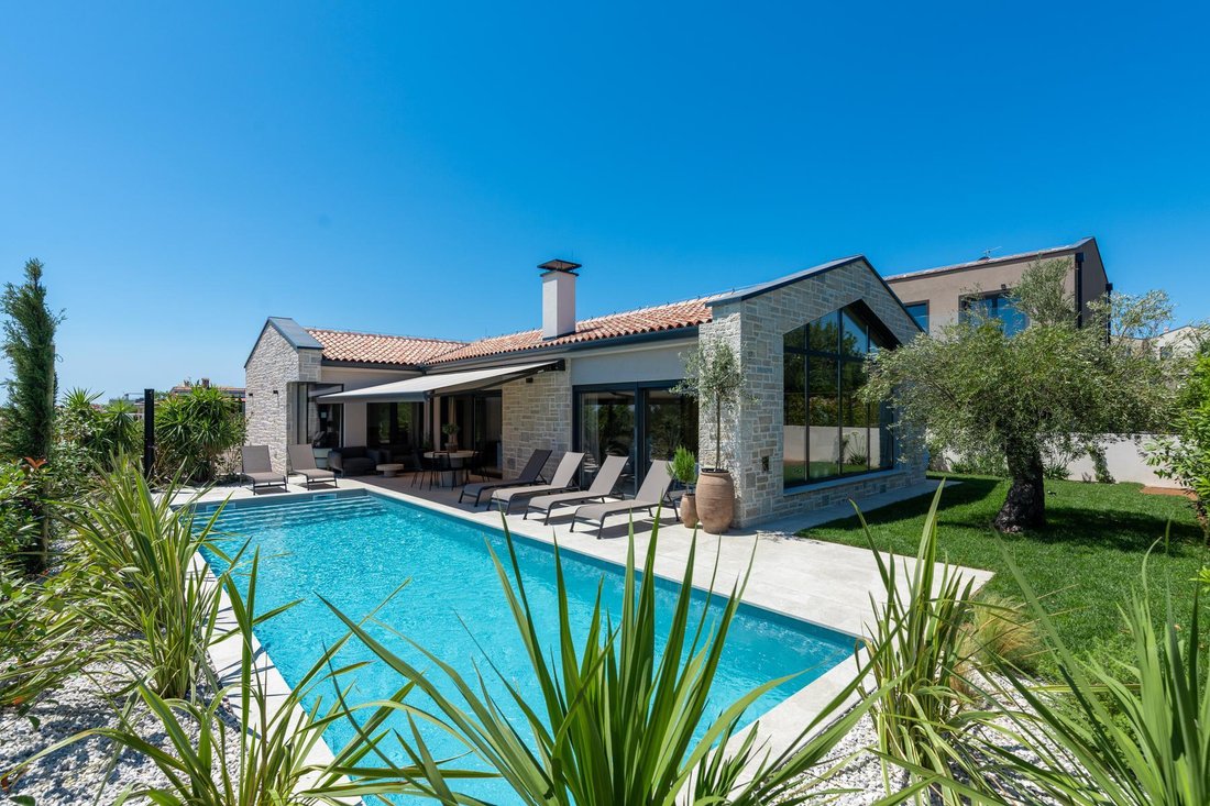 Villa in Porec, Istria County, Croatia 1 - 15088664