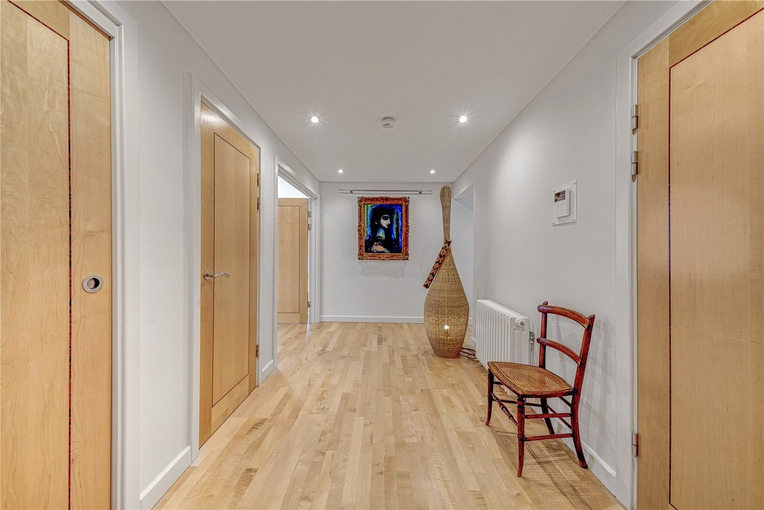 Apartment in Richmond Upon Thames, England 4 - 17311368