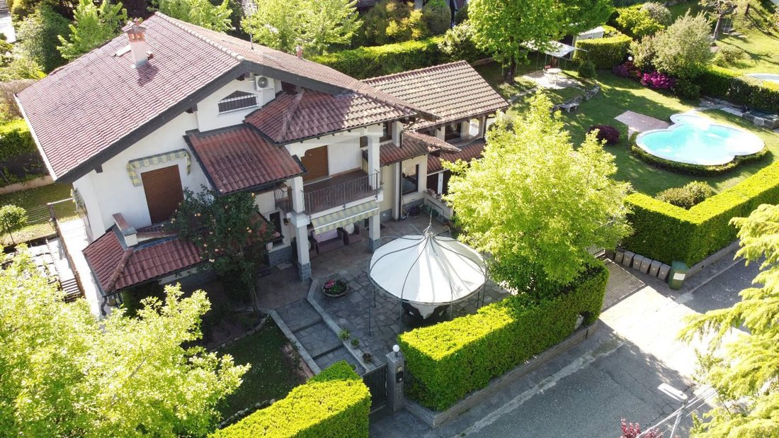 Villa in Arona, Piedmont, Italy 3 - 17318634