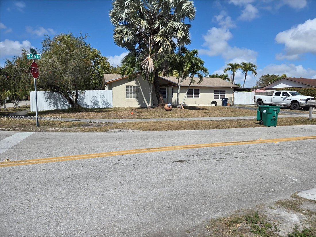House in Miami, Florida, United States 2 - 17317292