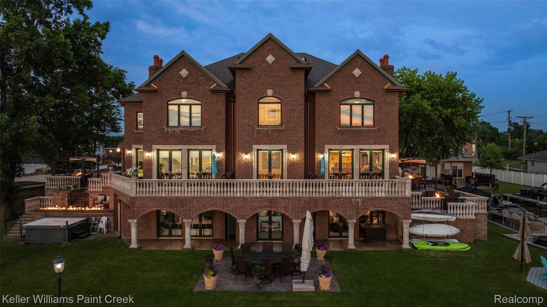 Maison à Orion charter Township, Michigan, États-Unis 1 - 17323347