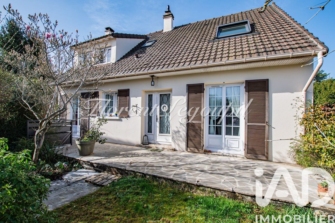 House in Fourqueux, Saint-Germain-en-Laye, France 1 - 17318258