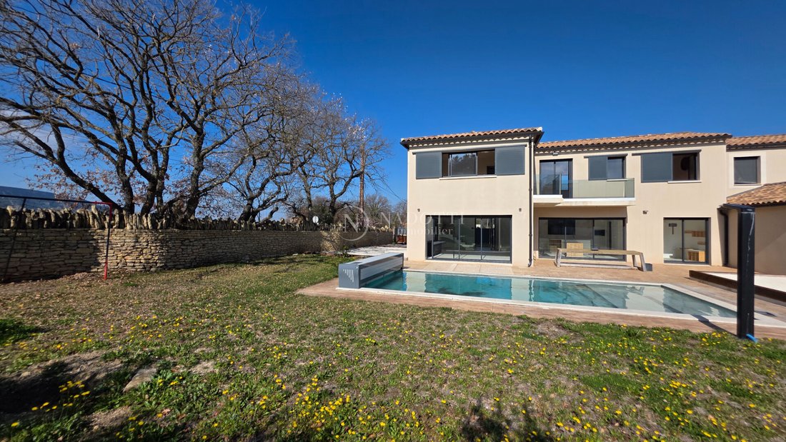 House in Oppède, Provence-Alpes-Côte d'Azur, France 1 - 16863015