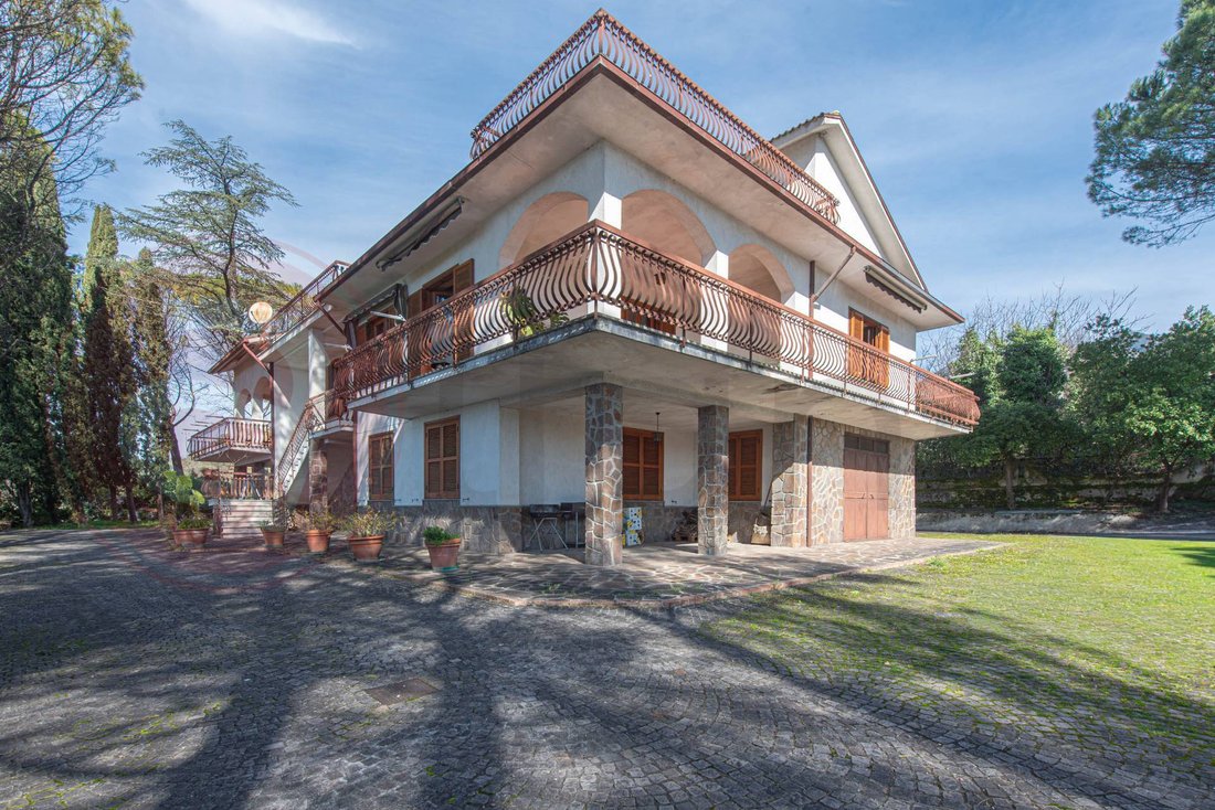 Villa in Cassino, Lazio, Italy 1 - 17315013