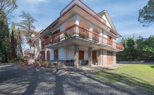Villa a Cassino, Lazio, Italia 1
