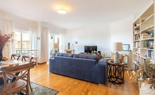 Apartment in Carcavelos e Parede, Lisbon, Portugal 1