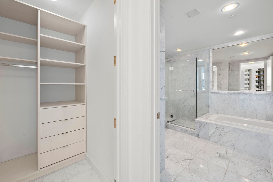 Condo in Sunny Isles Beach, Florida, United States 5 - 17317268