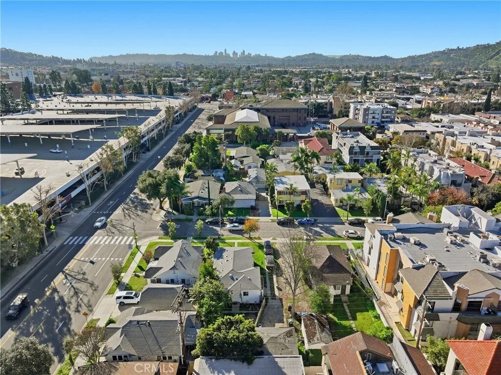 Townhouse in Glendale, California, United States 4 - 17317548