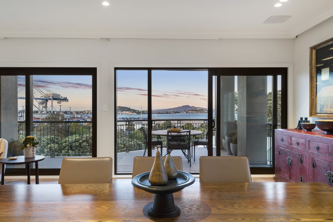 Condo in Auckland, Auckland, New Zealand 2 - 16282728