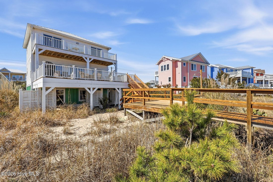 House in Kure Beach, North Carolina, United States 1 - 17310222