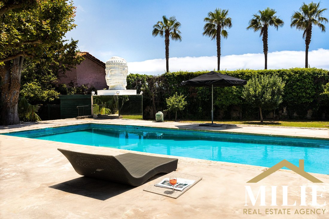 Villa en Bandol, Provenza-Alpes-Costa Azul, Francia 2 - 15703540