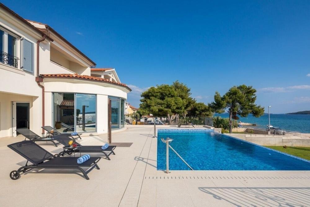 Villa in Gradska cetvrt Subicevac, Sibenik, Sibenik-Knin County 3 - 17314707
