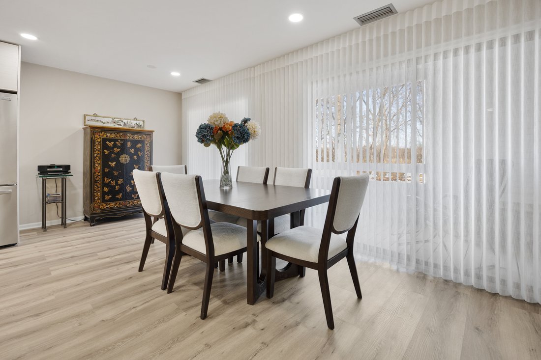 Condo in Hinsdale, Illinois, United States 5 - 17315981