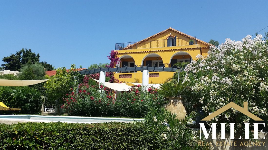 Villa in Bandol, Provence-Alpes-Côte d'Azur, France 2 - 16581440