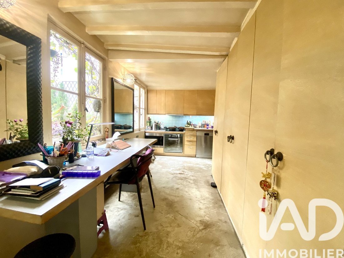 Apartment in Clichy-Trinité, Paris 9e Arrondissement, Paris 4 - 17318297