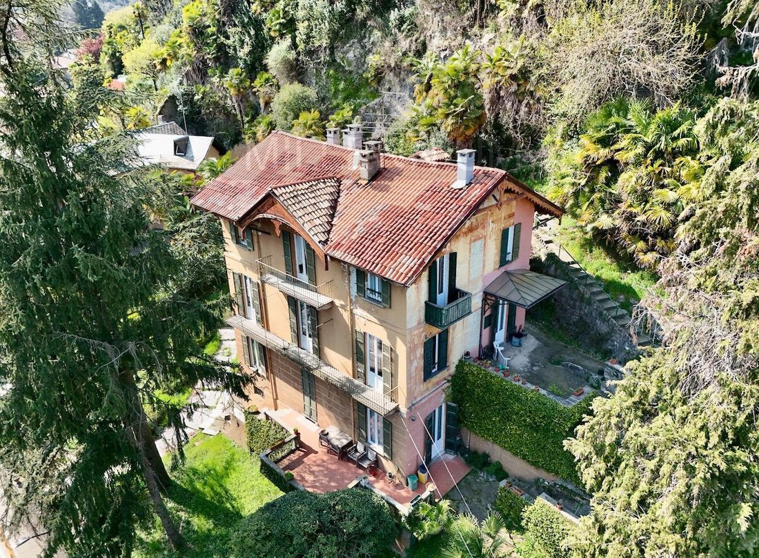 Villa in Arona, Piedmont, Italy 2 - 17318678