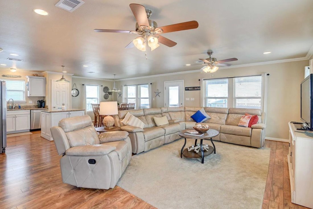 House in Galveston, Texas, United States 5 - 17315907