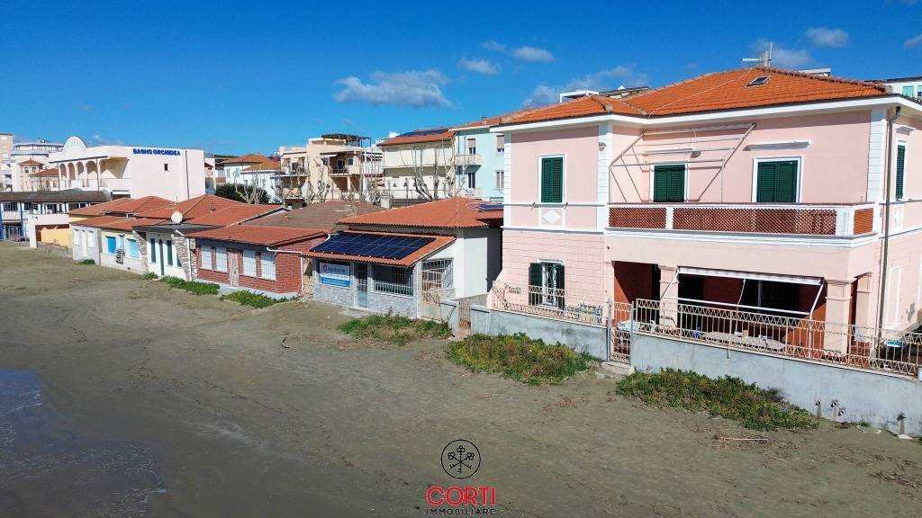 Villa in Center, Follonica, Tuscany 3 - 17317454