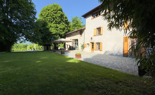 Casa en Charnecles, Auvernia-Ródano-Alpes, Francia 1