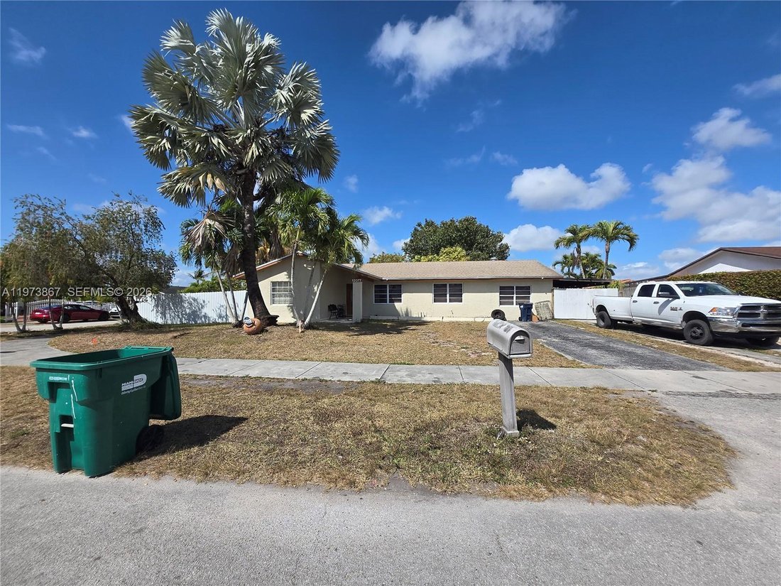 House in Miami, Florida, United States 4 - 17317292