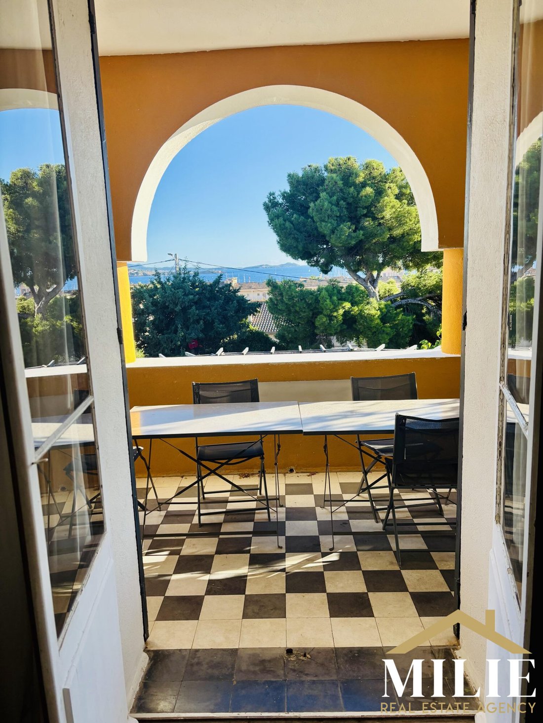 Villa in Bandol, Provence-Alpes-Côte d'Azur, France 5 - 16581440