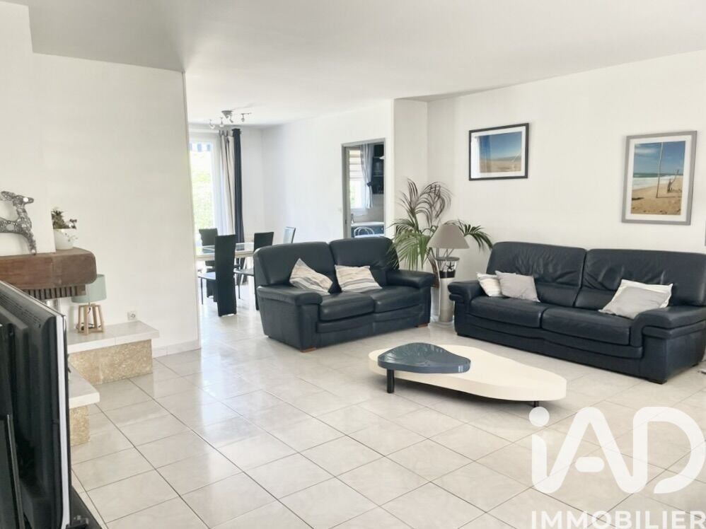 House in Etiolles, Ile-de-France, France 1 - 17227968