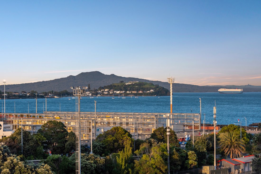 Condo in Auckland, Auckland, New Zealand 1 - 16282728