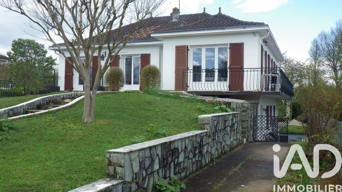 House in Jonzac, Nouvelle-Aquitaine, France 1 - 17312151