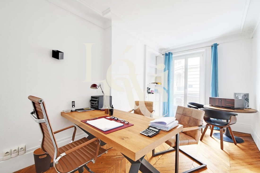 Apartment in Pereire-Malesherbes, Paris 17e Arrondissement, Paris 1 - 17317730