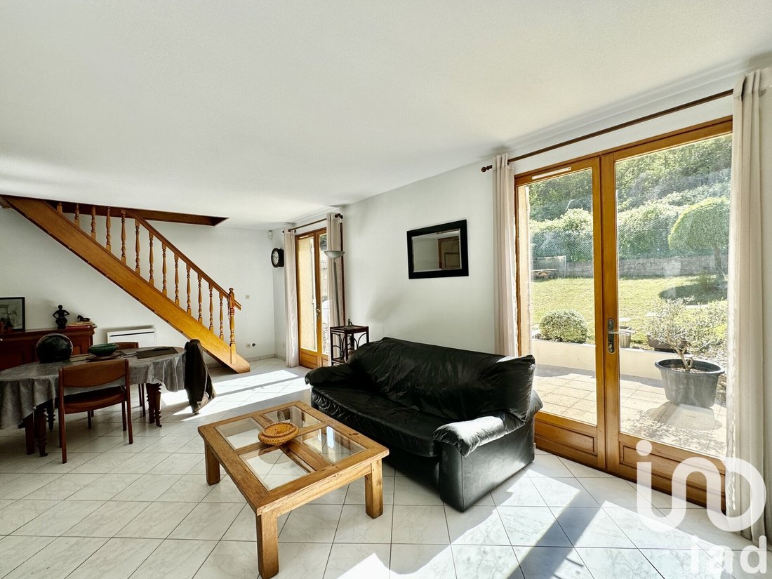 House in Jouy-en-Josas, Ile-de-France, France 3 - 17318348
