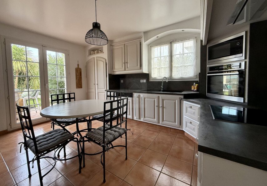 House in Sauvian, Occitania, France 5 - 17064041