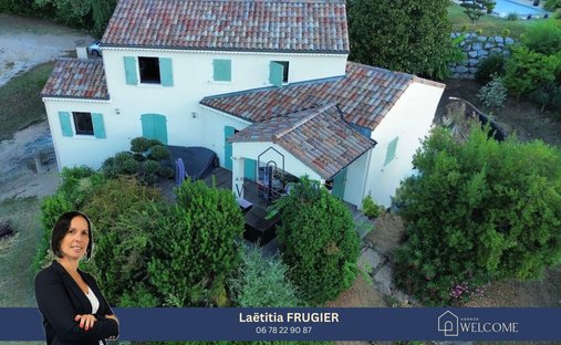 Villa in Saint-Georges-les-Bains, Auvergne-Rhône-Alpes, France 1