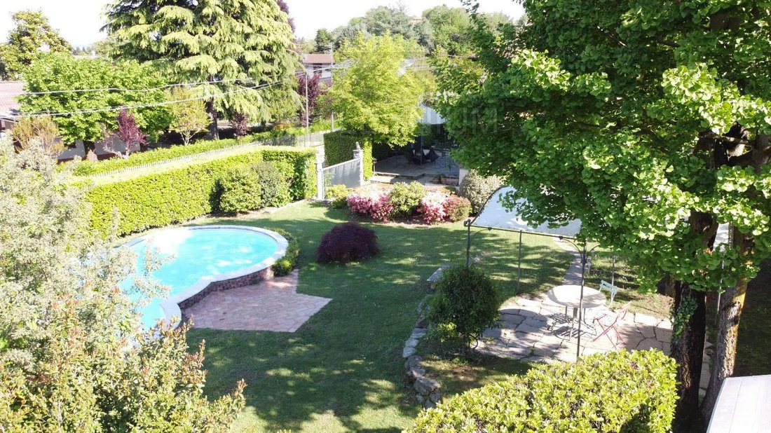 Villa in Arona, Piedmont, Italy 1 - 17318634