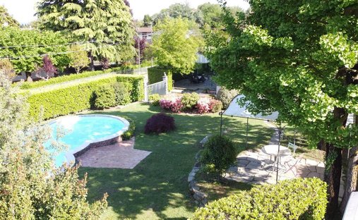 Villa in Arona, Piemont, Italien 1