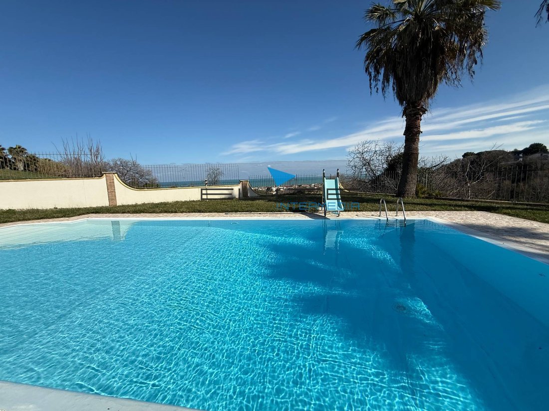 Villa in Francavilla al Mare, Abruzzo, Italy 4 - 17314992