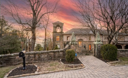 House in Lookout Mountain, Tennessee, United States 1
