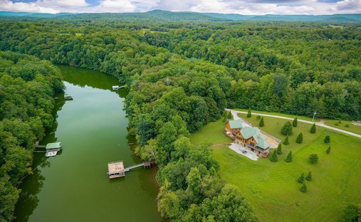 House in McMinnville, Tennessee, United States 1